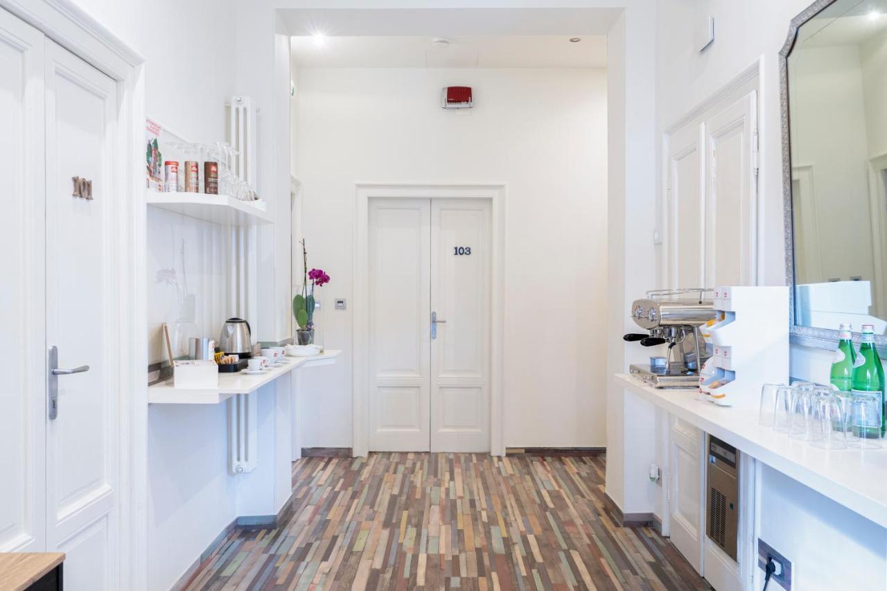 Varese Suites 外观 照片